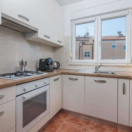 Apartment Melarnian Near The Beach In 우마그 외부 사진