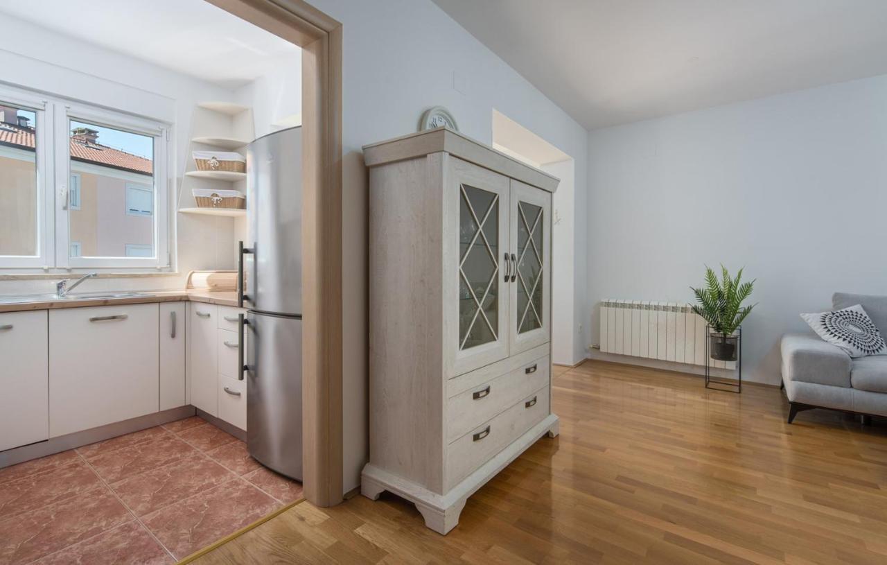 Apartment Melarnian Near The Beach In 우마그 외부 사진