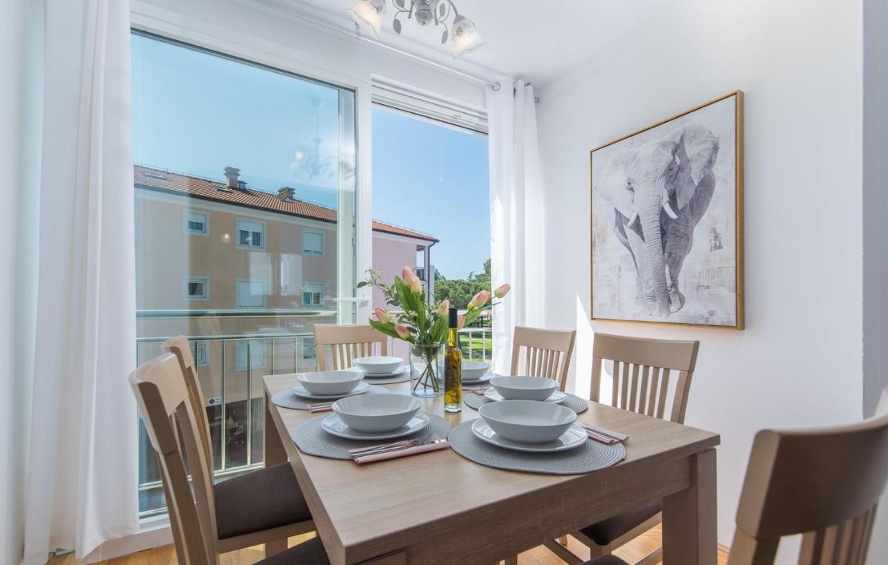 Apartment Melarnian Near The Beach In 우마그 외부 사진